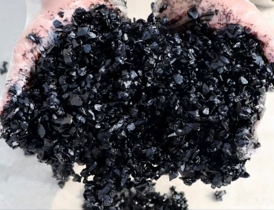 冯坡镇沥青冷补料（沥青砂）的优势特点与施工流程解析